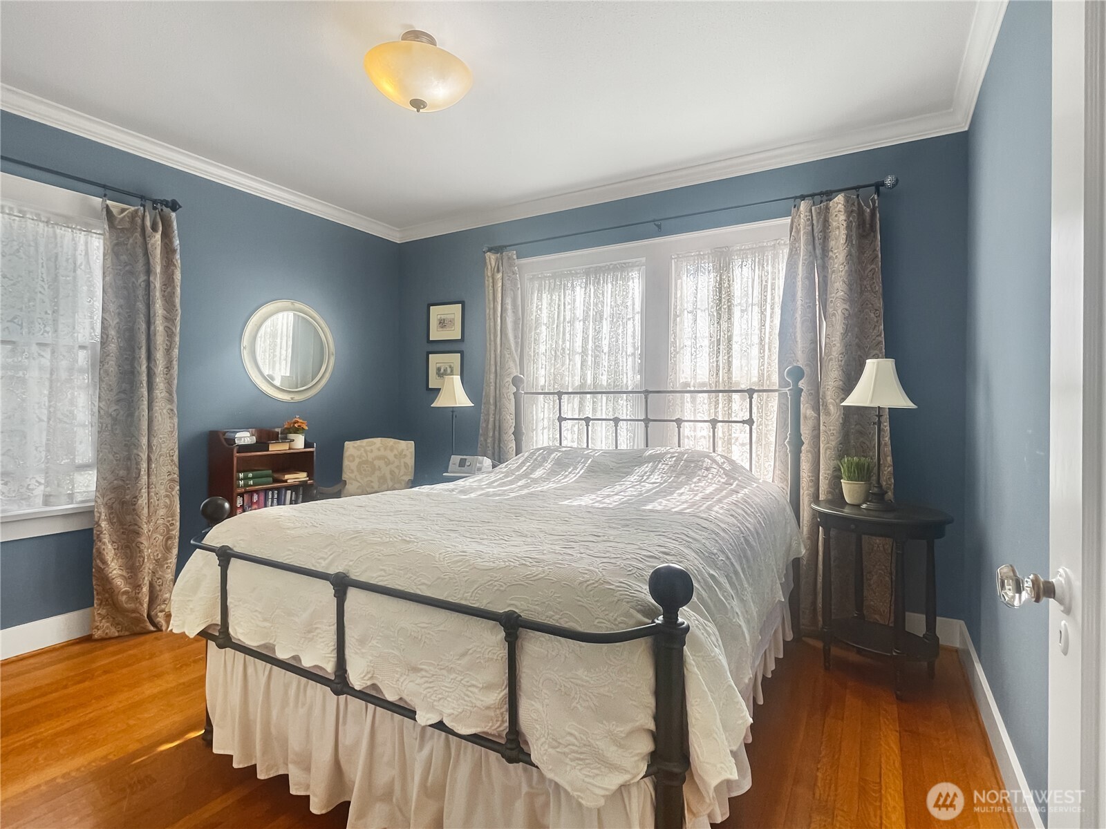 912 N Division Street Property Photo 18