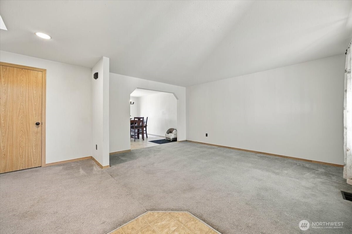 4617 Muris Lane Property Photo 5