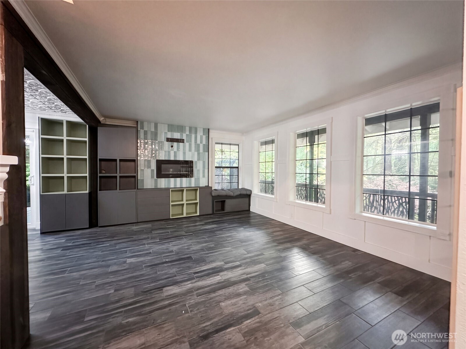 7423 Ebbert Drive Property Photo 3