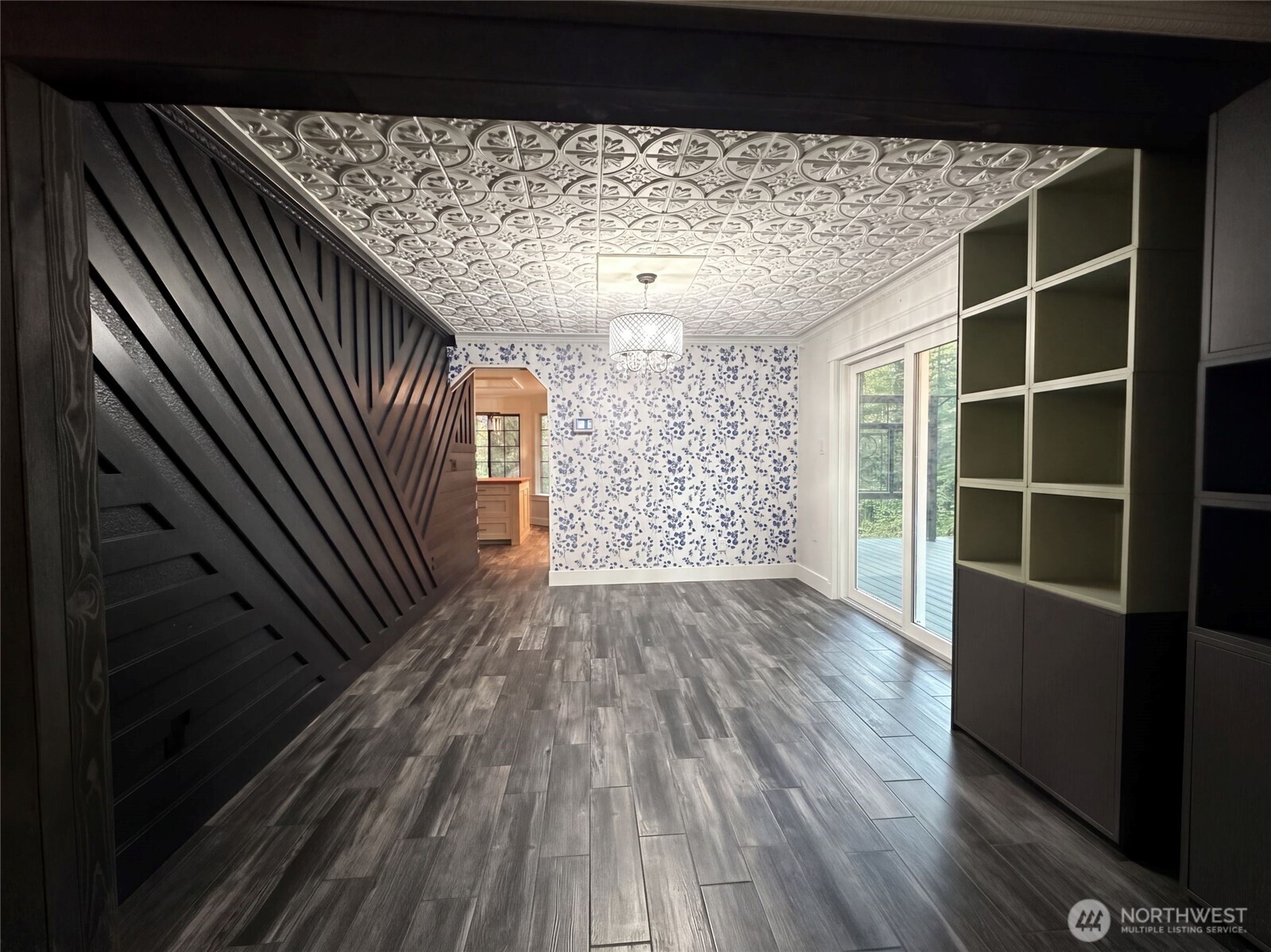 7423 Ebbert Drive Property Photo 10