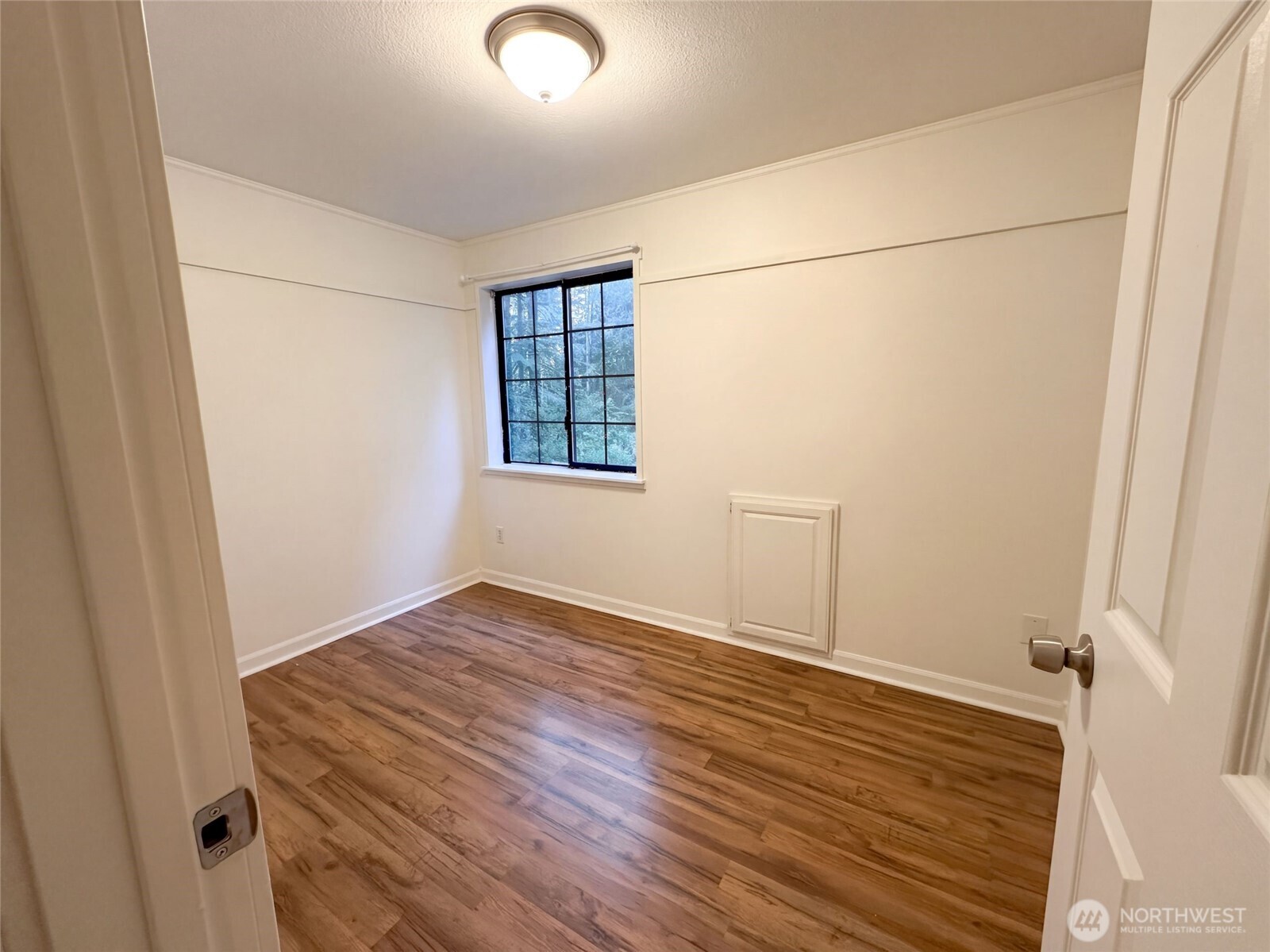 7423 Ebbert Drive Property Photo 15