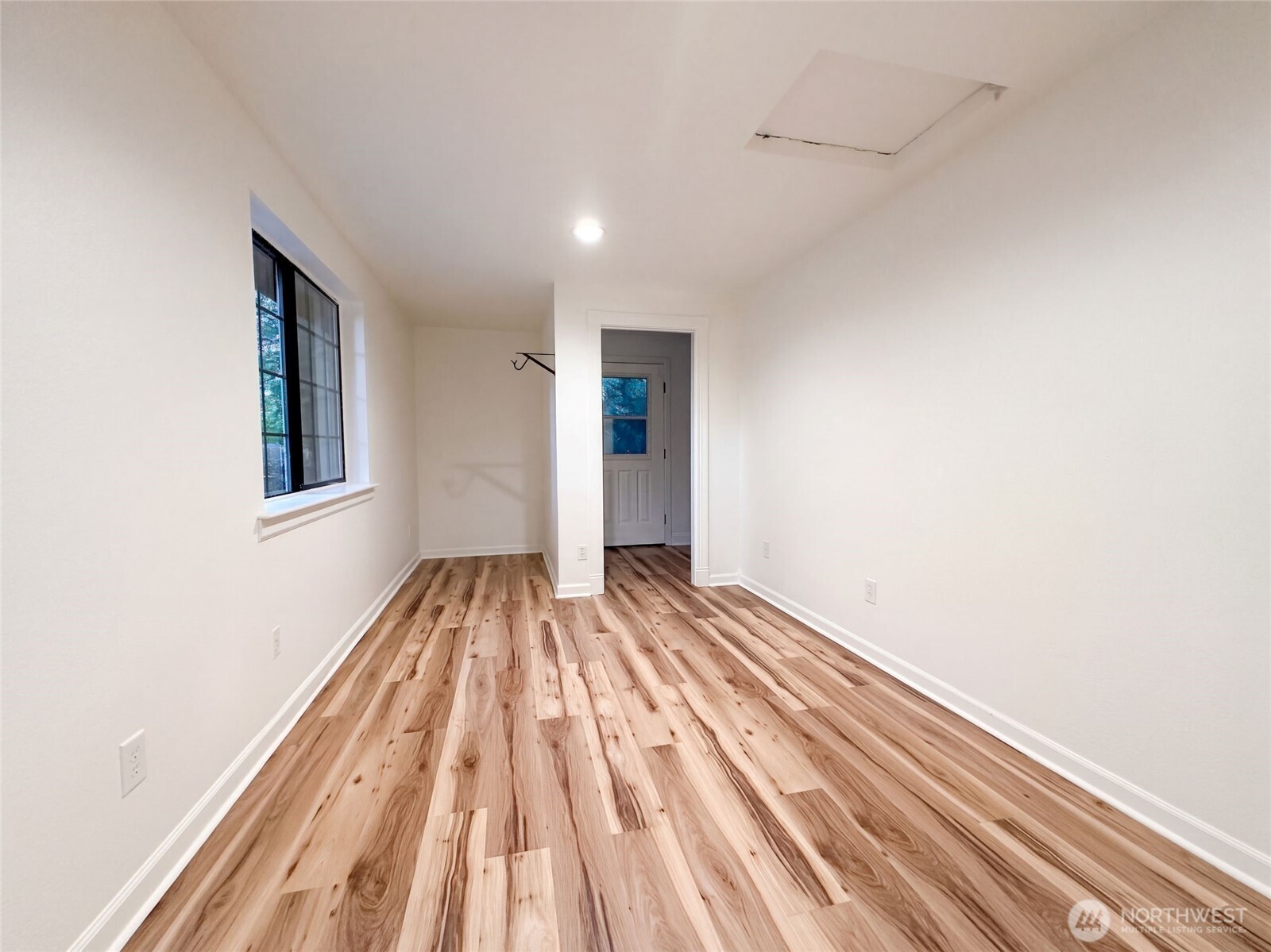 7423 Ebbert Drive Property Photo 22