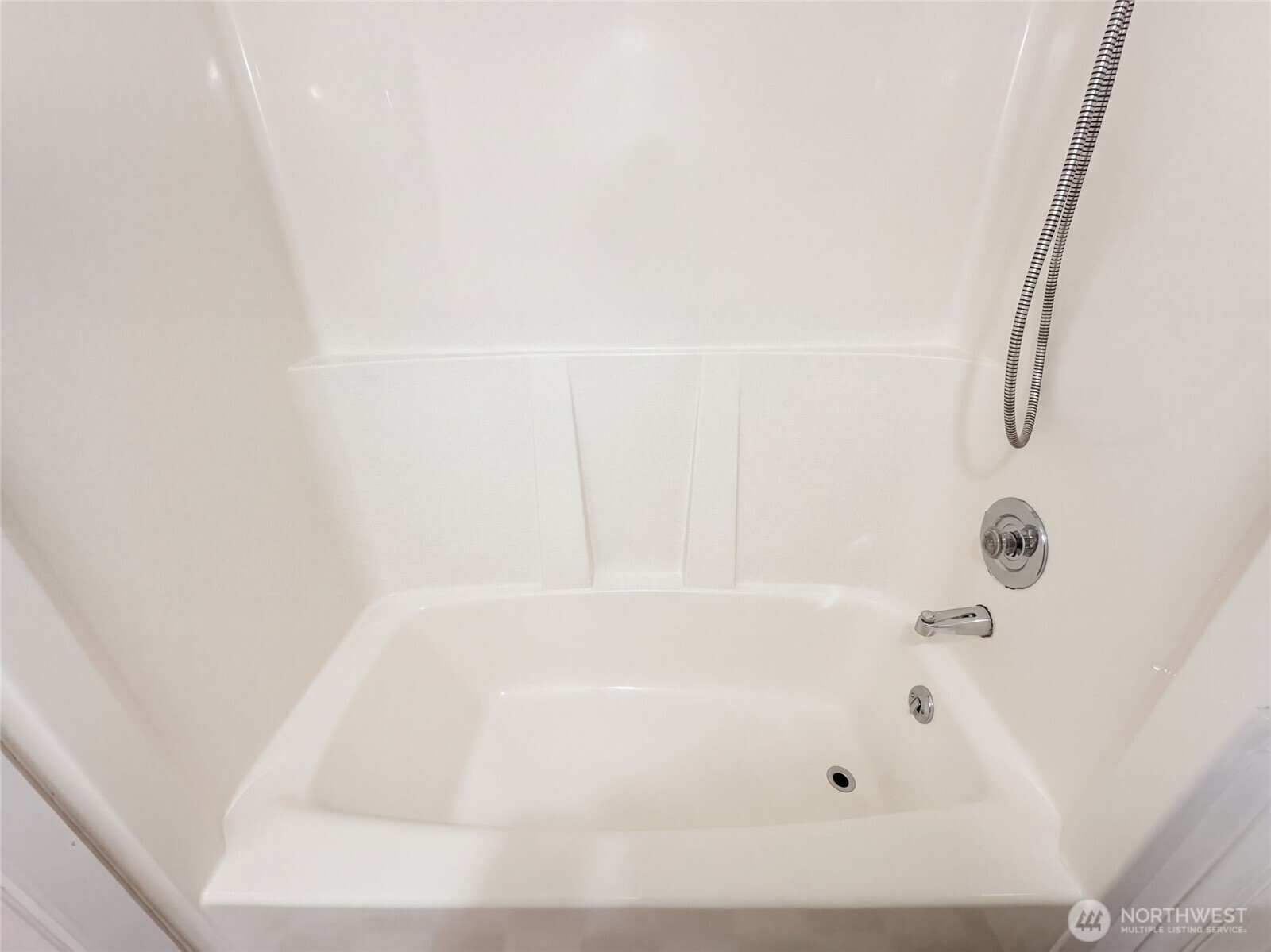 7423 Ebbert Drive Property Photo 26