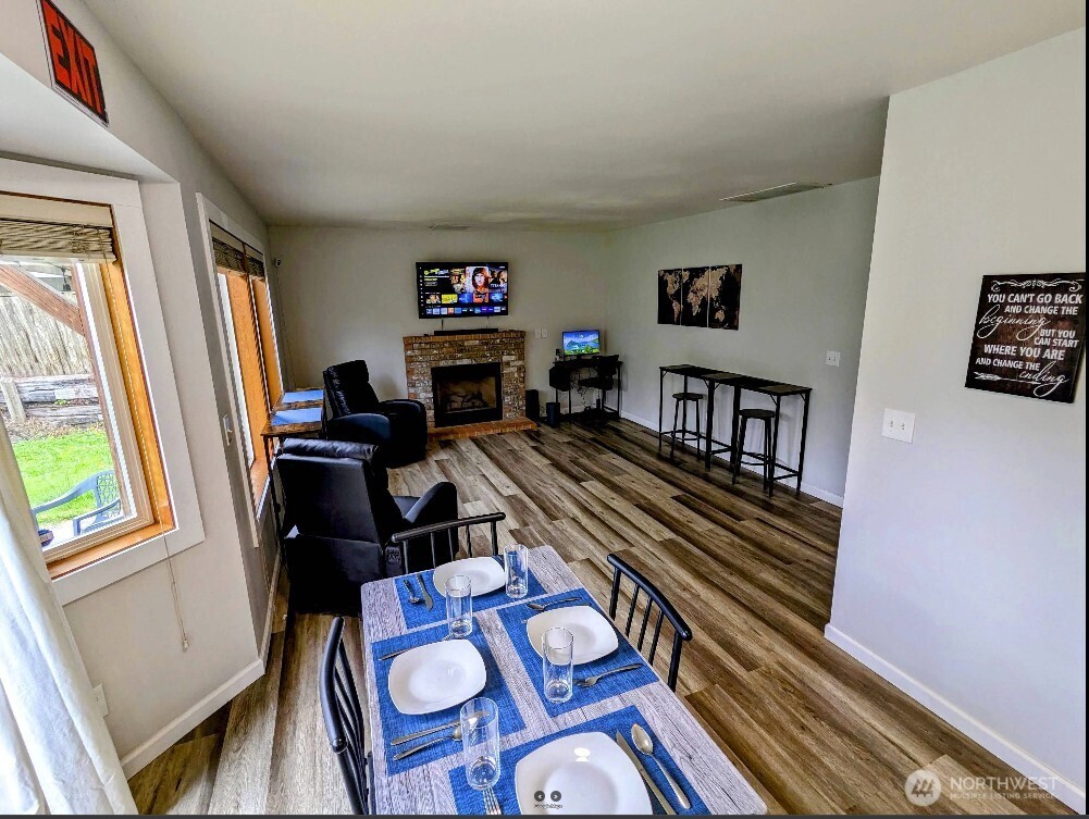 7126 58th Property Photo 5