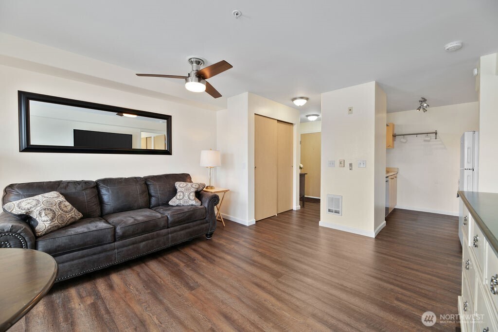 2818 Grand Avenue B501 Property Photo 7
