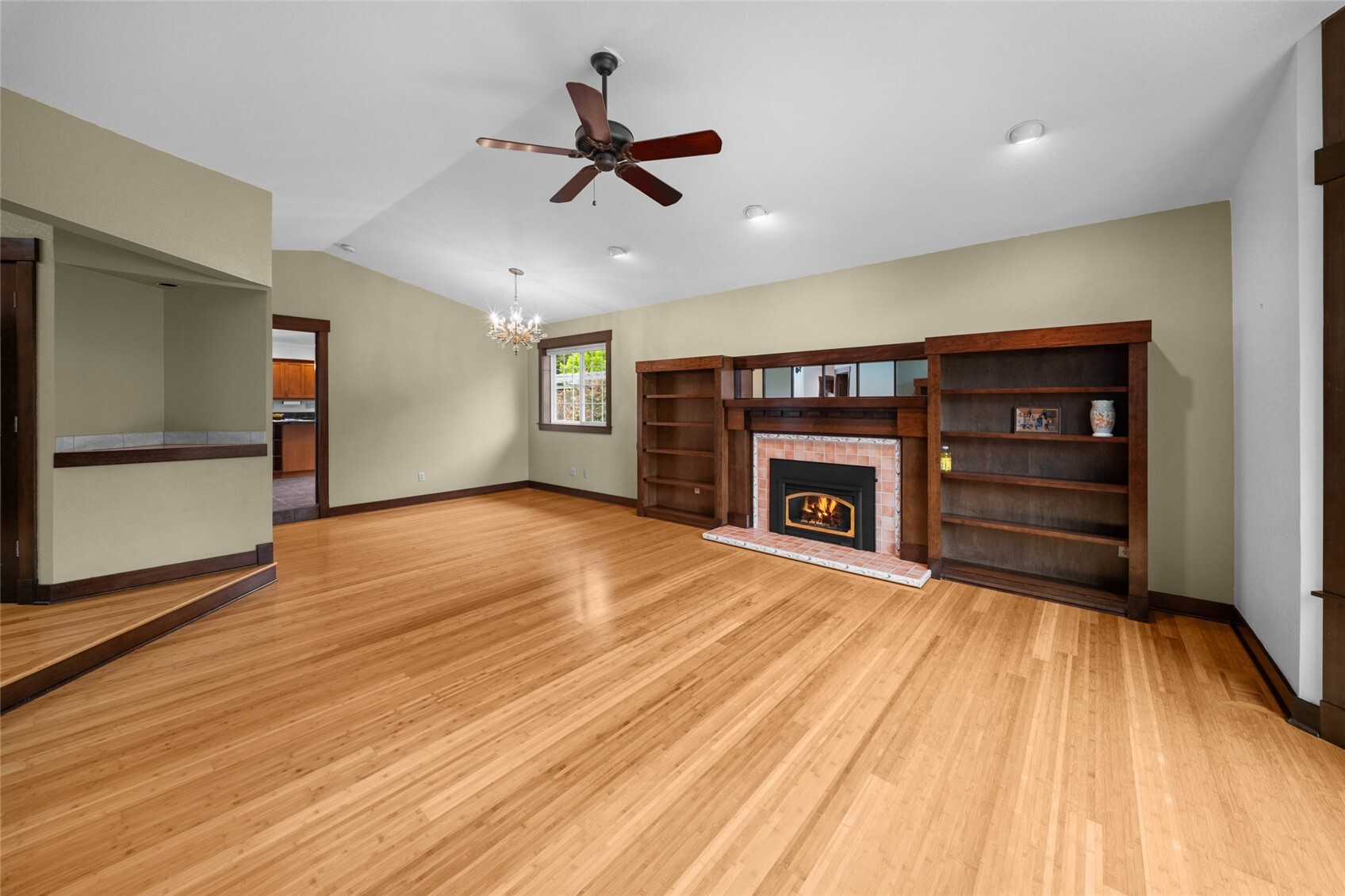 4119 41st Loop Property Photo 6