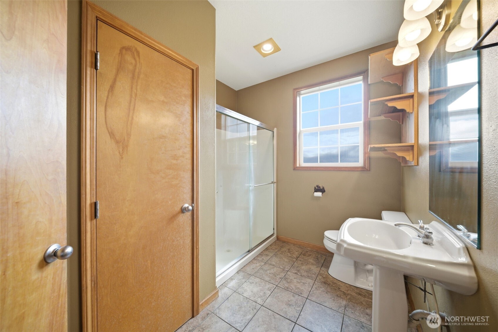 966 Lookout Road Property Photo 22