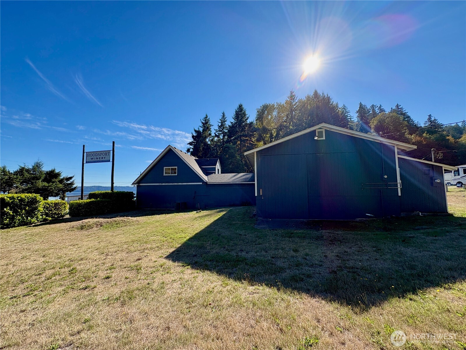 23522 N Us Highway 101 Property Photo 1