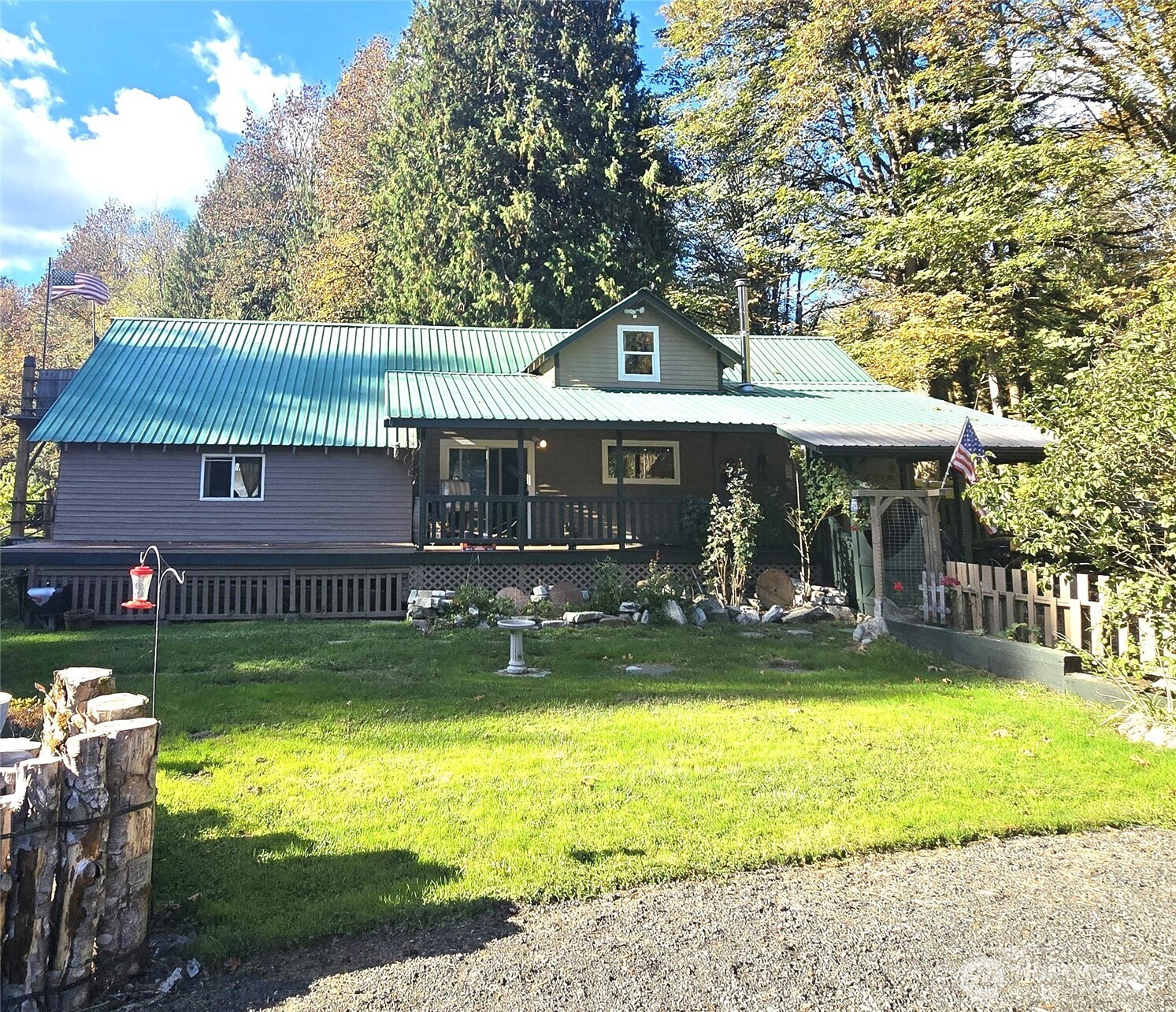 71403 Old Cascade Highway Property Photo 1