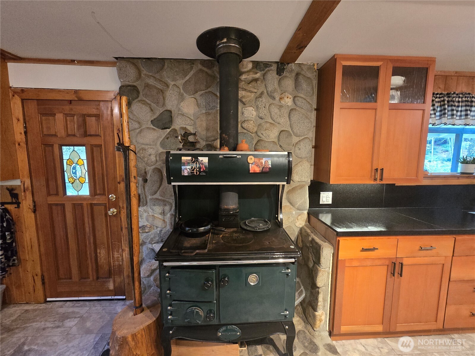 71403 Old Cascade Highway Property Photo 4