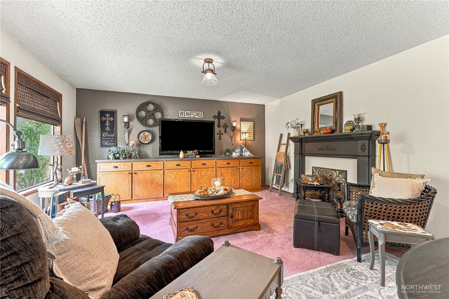2567 Lemaister Avenue Property Photo 7
