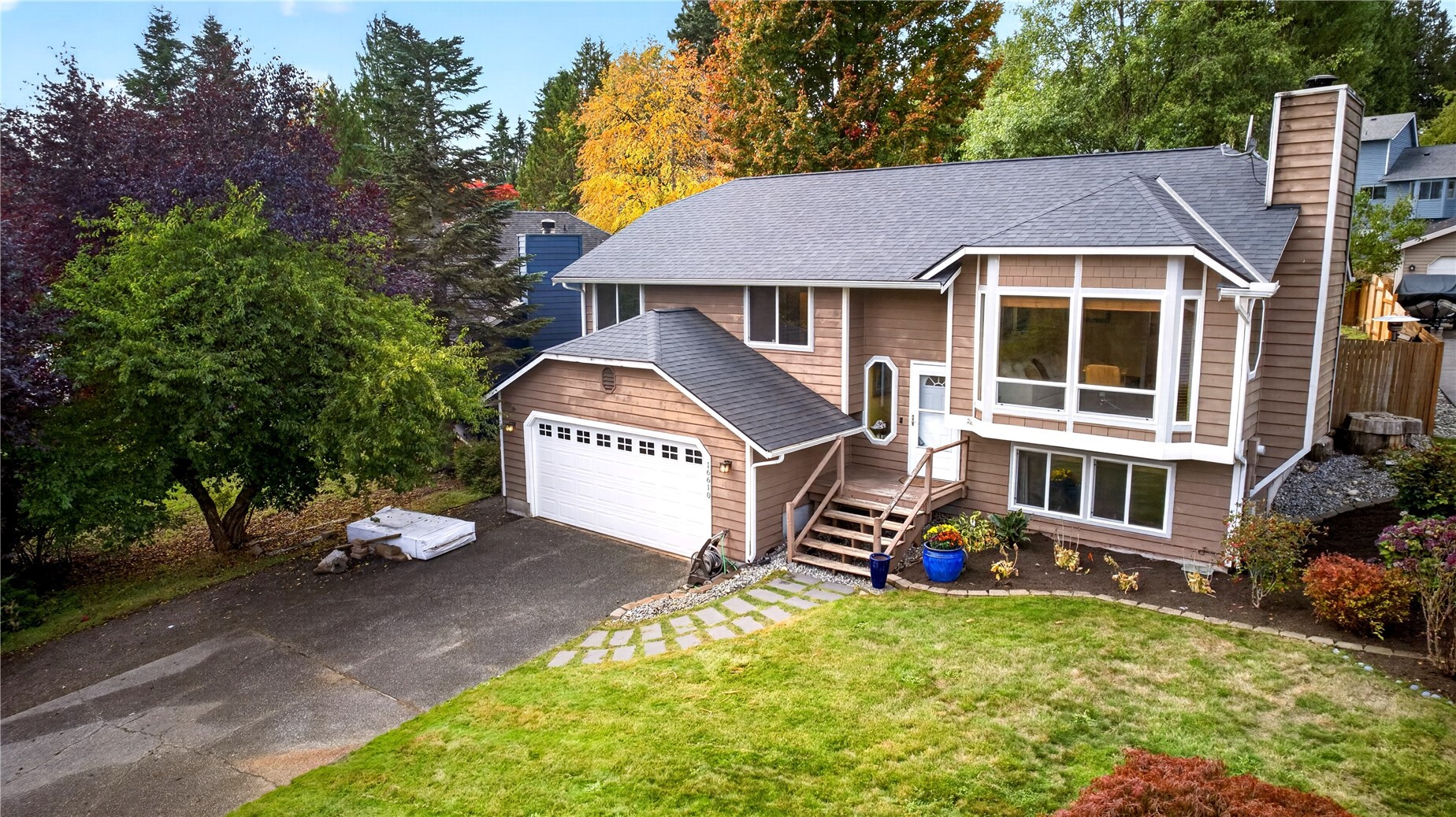 16610 4th Drive Property Photo 2