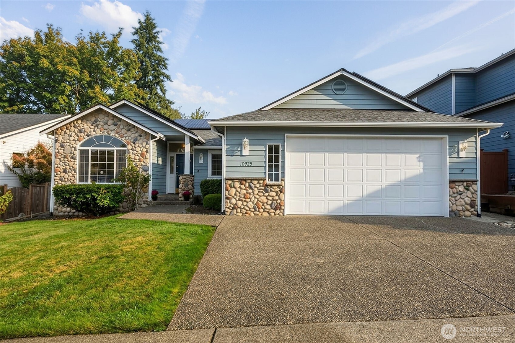 10925 51st Avenue Property Photo 2
