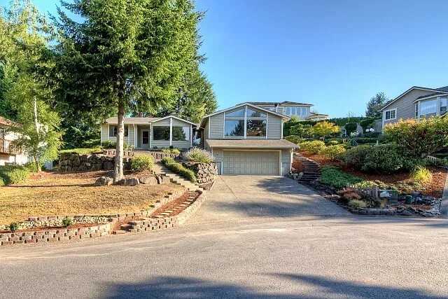 9914 71st Street Property Photo 1