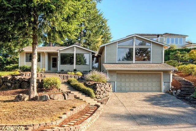 9914 71st Street Property Photo 2