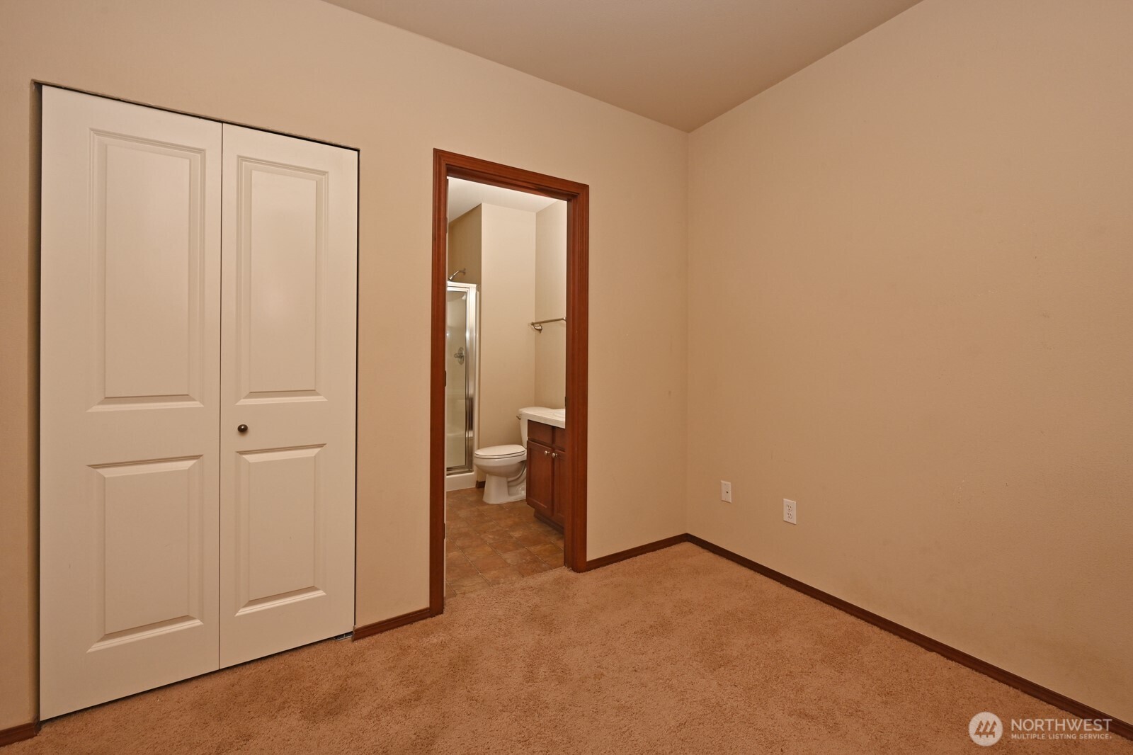 21615 11th Drive Property Photo 8