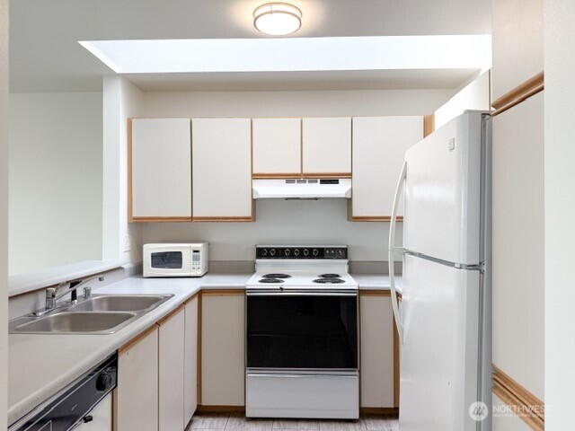 124 Sw 154th Street 302 Property Photo 4