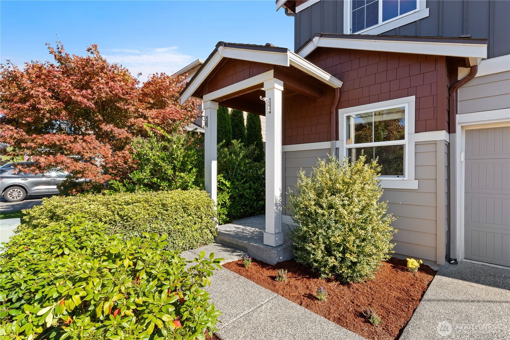10203 Messner Avenue Property Photo 2