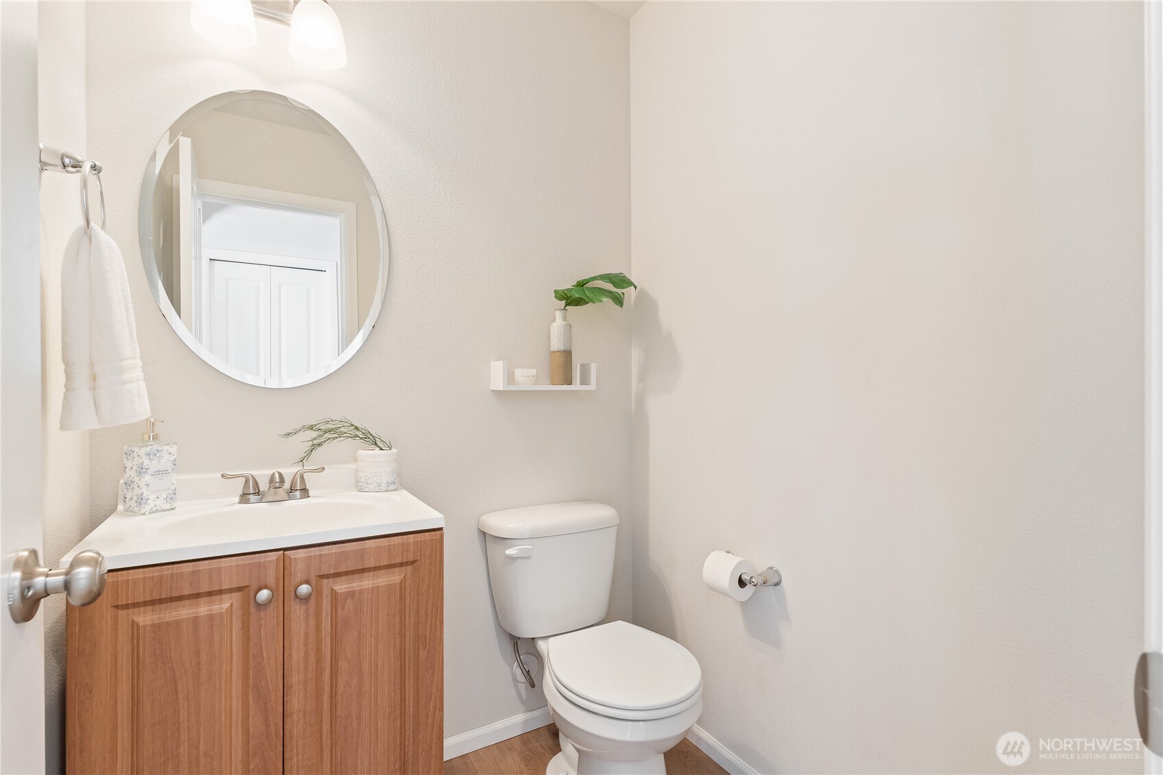 10203 Messner Avenue Property Photo 16