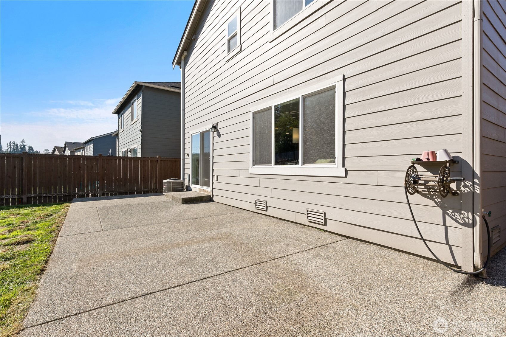10203 Messner Avenue Property Photo 32