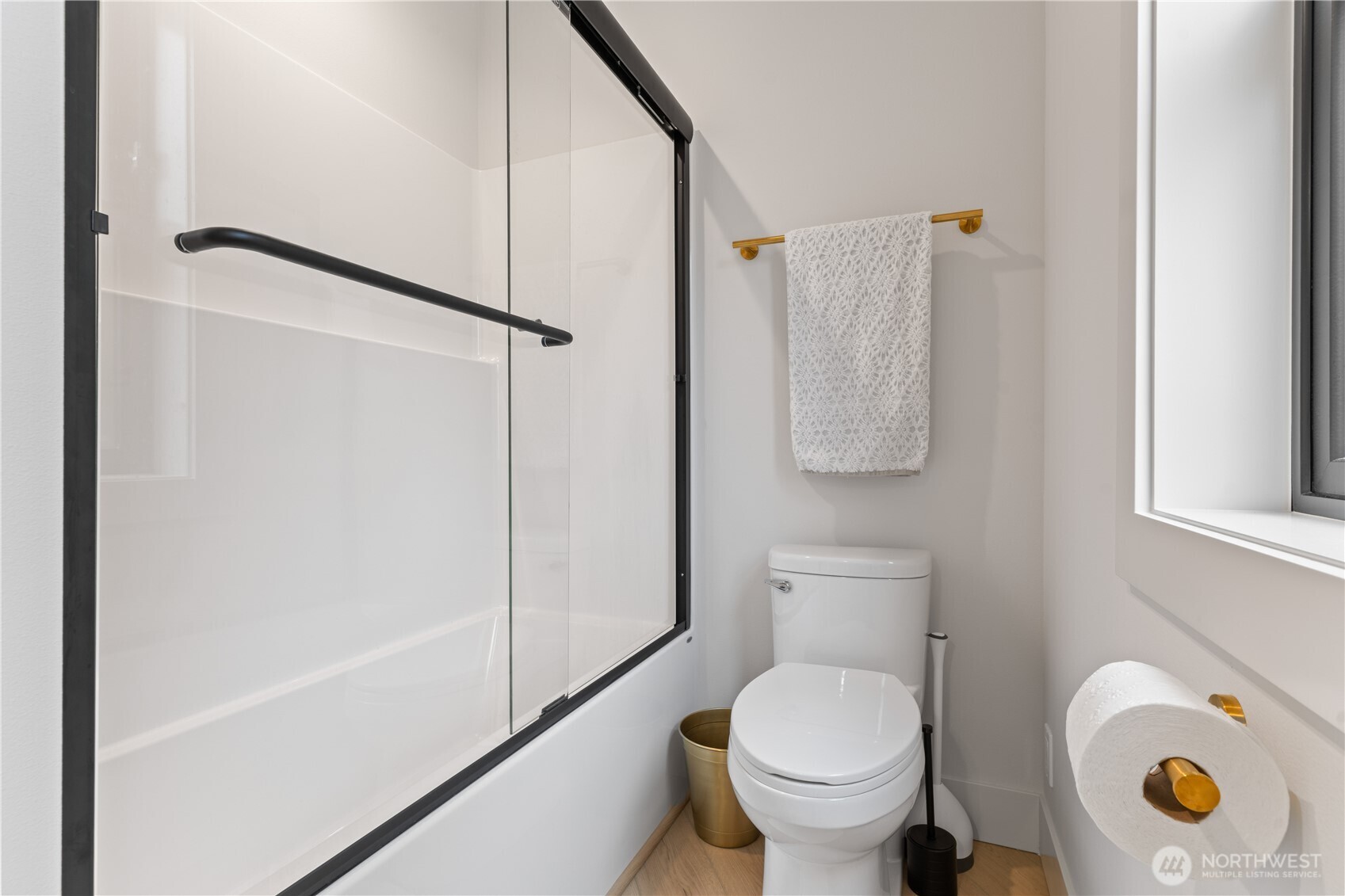 11 Oval Court Property Photo 37