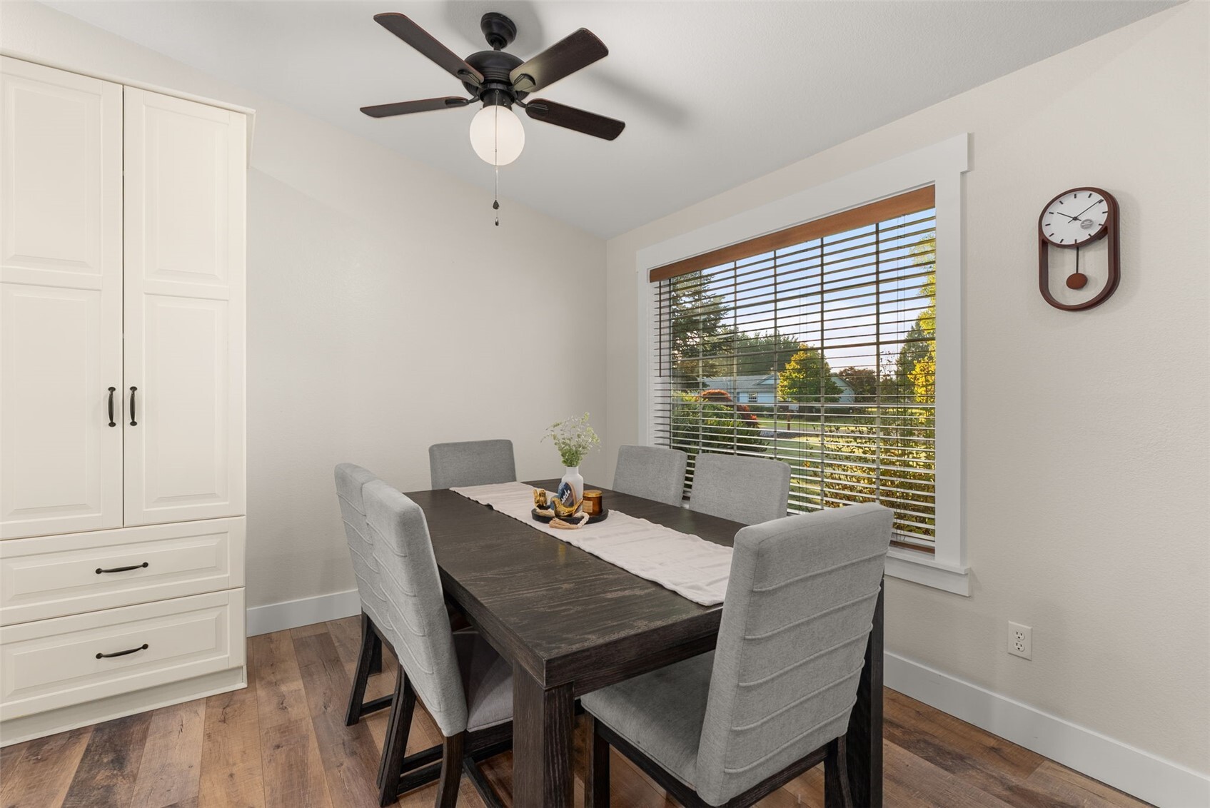 3727 Prairie Avenue Property Photo 13