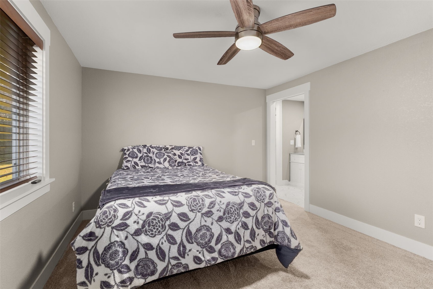 3727 Prairie Avenue Property Photo 17