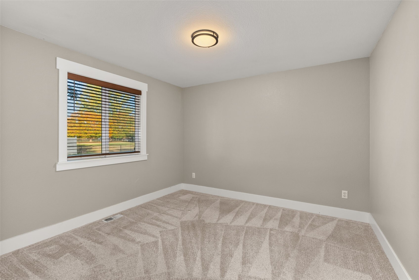 3727 Prairie Avenue Property Photo 26