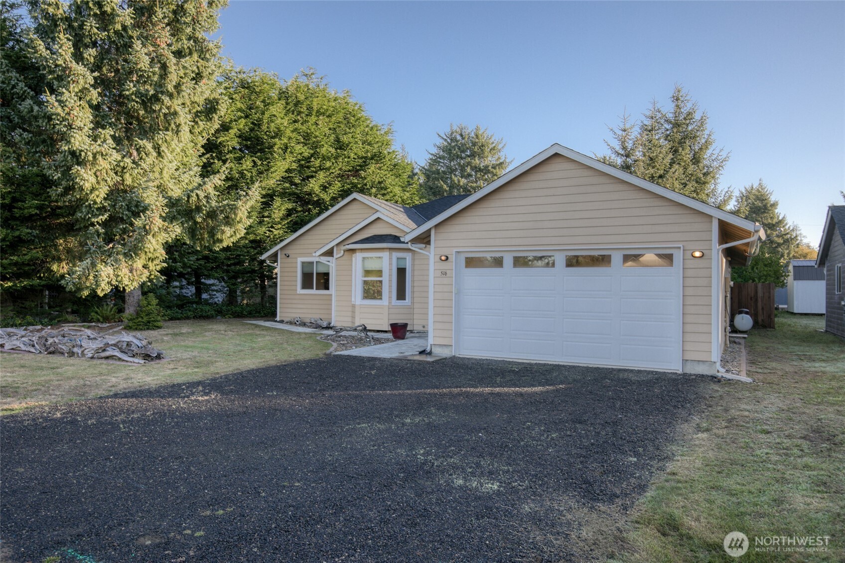 516 Canal Drive Property Photo 2