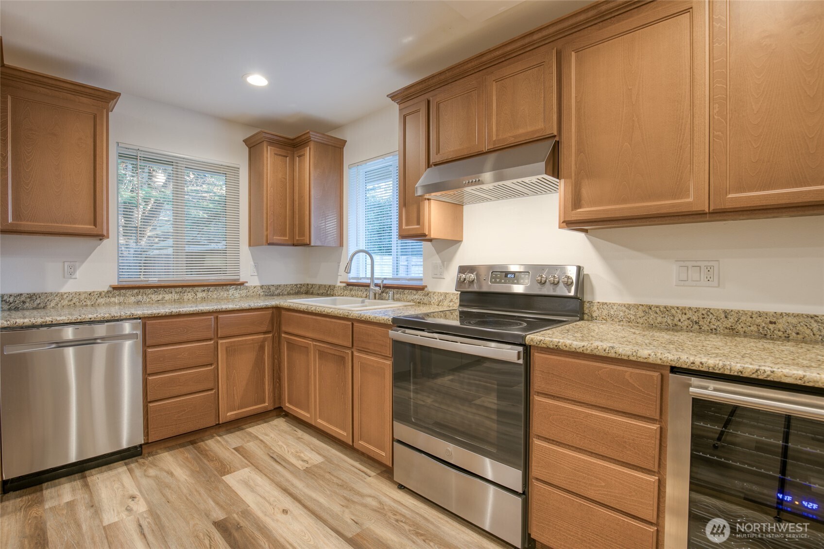 516 Canal Drive Property Photo 8