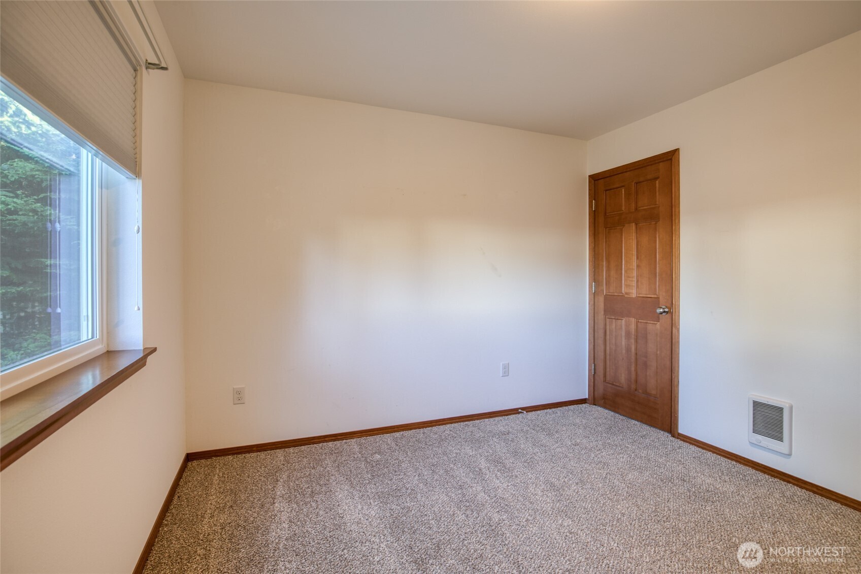 516 Canal Drive Property Photo 14