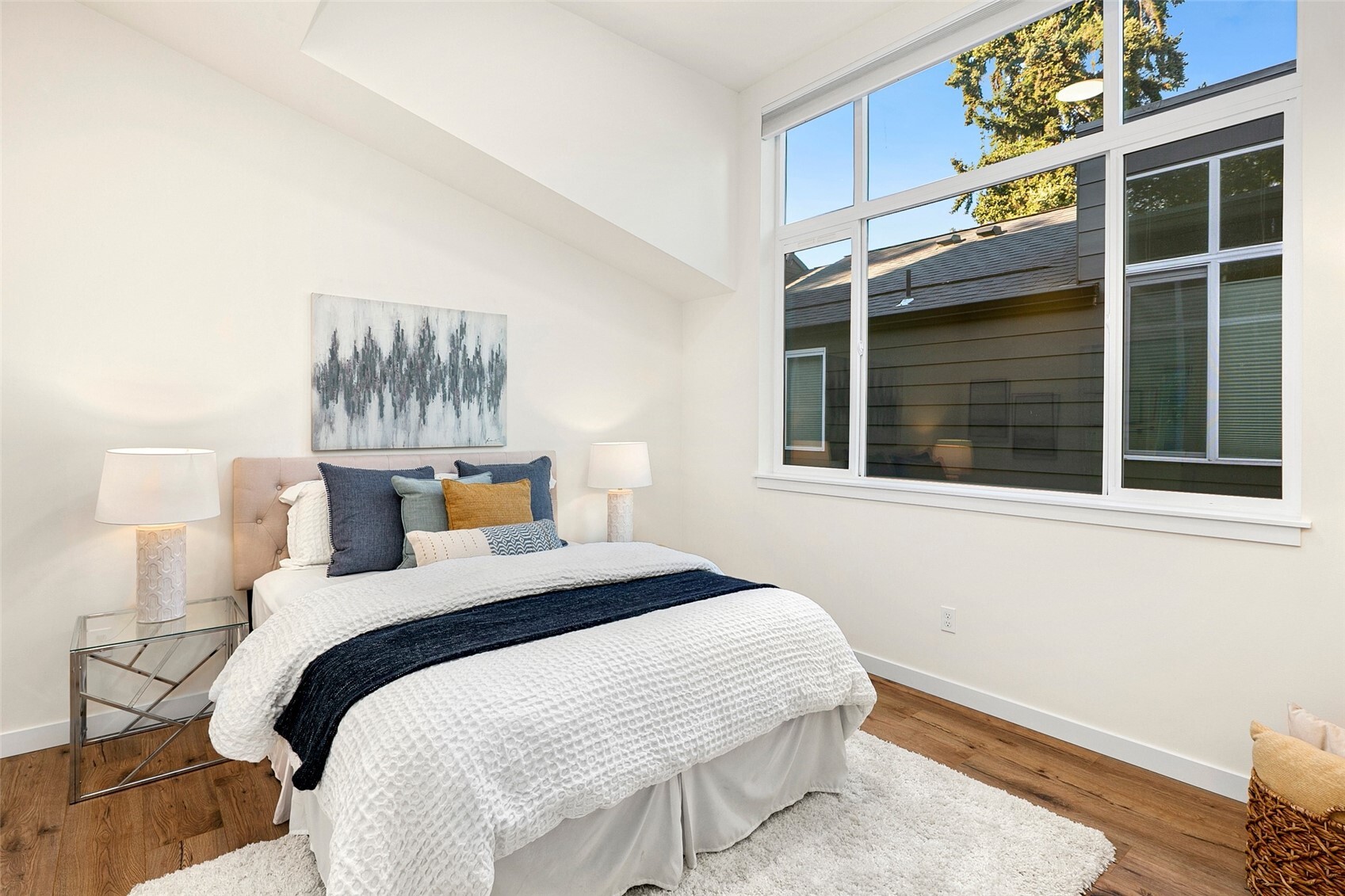 11822 31st Place B Property Photo 12