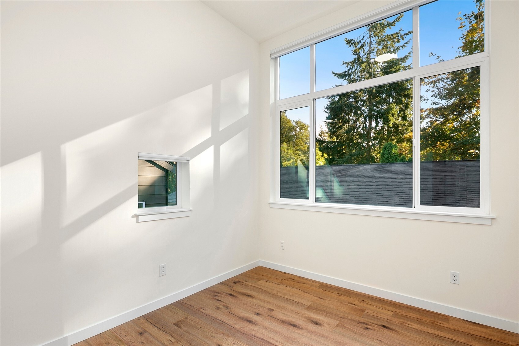 11822 31st Place B Property Photo 17