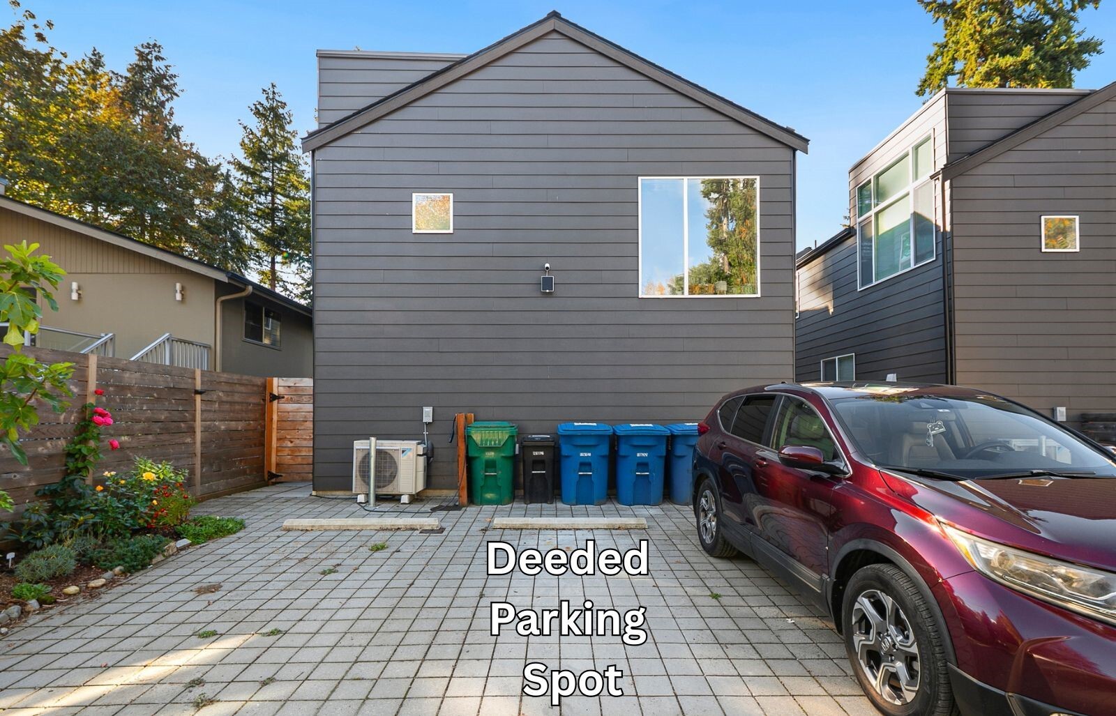 11822 31st Place B Property Photo 24