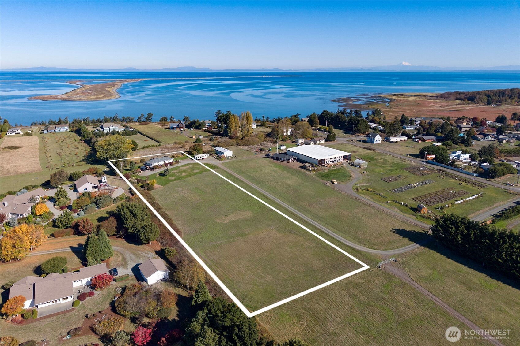 1434 Marine Drive Property Photo 3