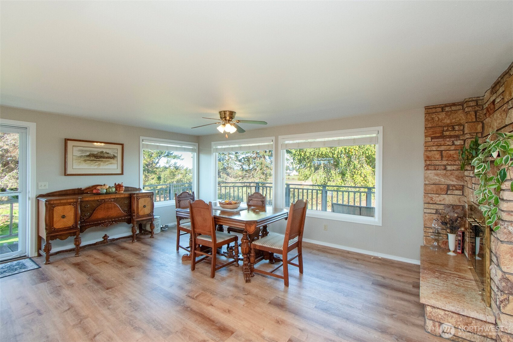 1434 Marine Drive Property Photo 11
