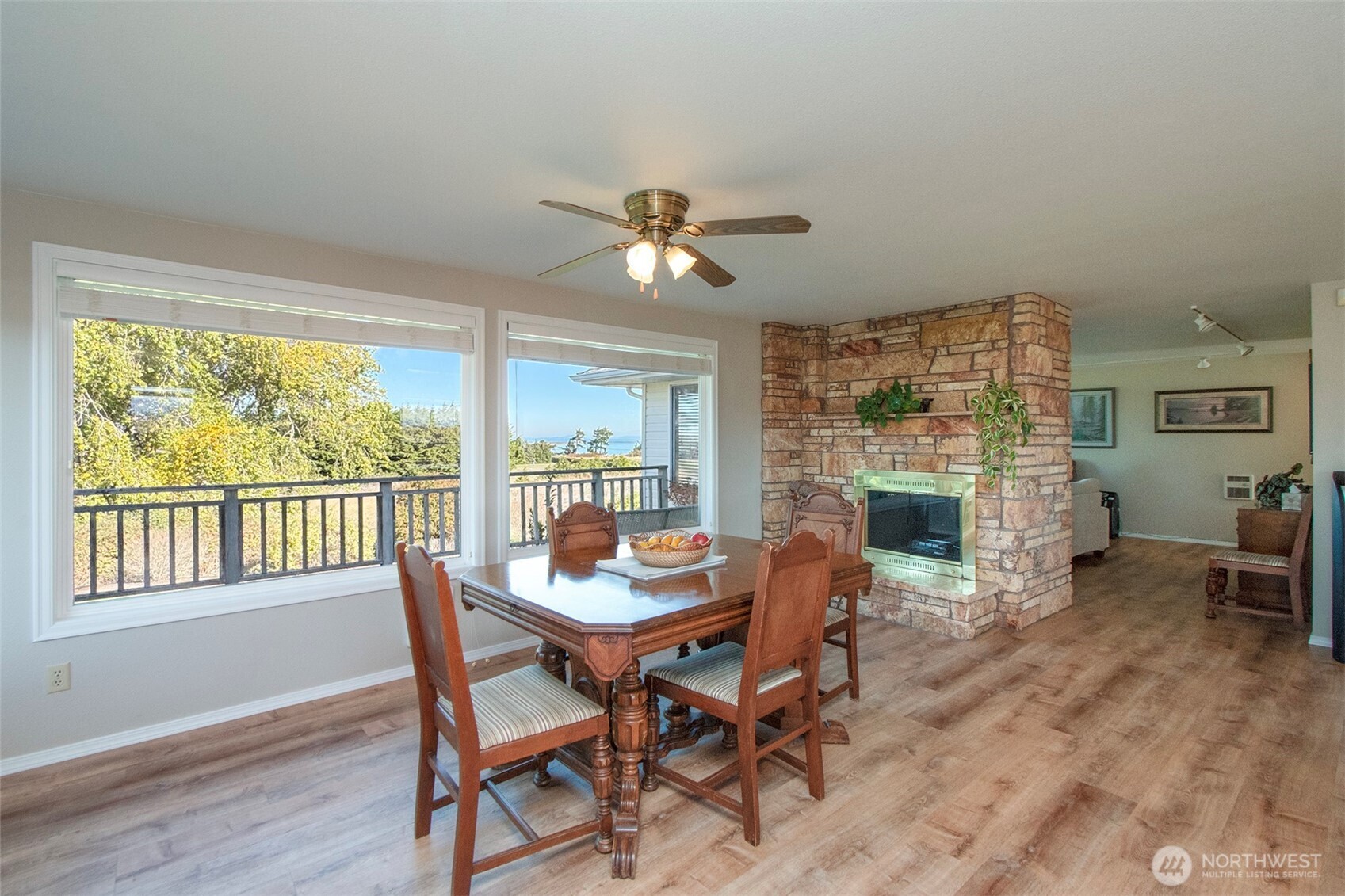 1434 Marine Drive Property Photo 12