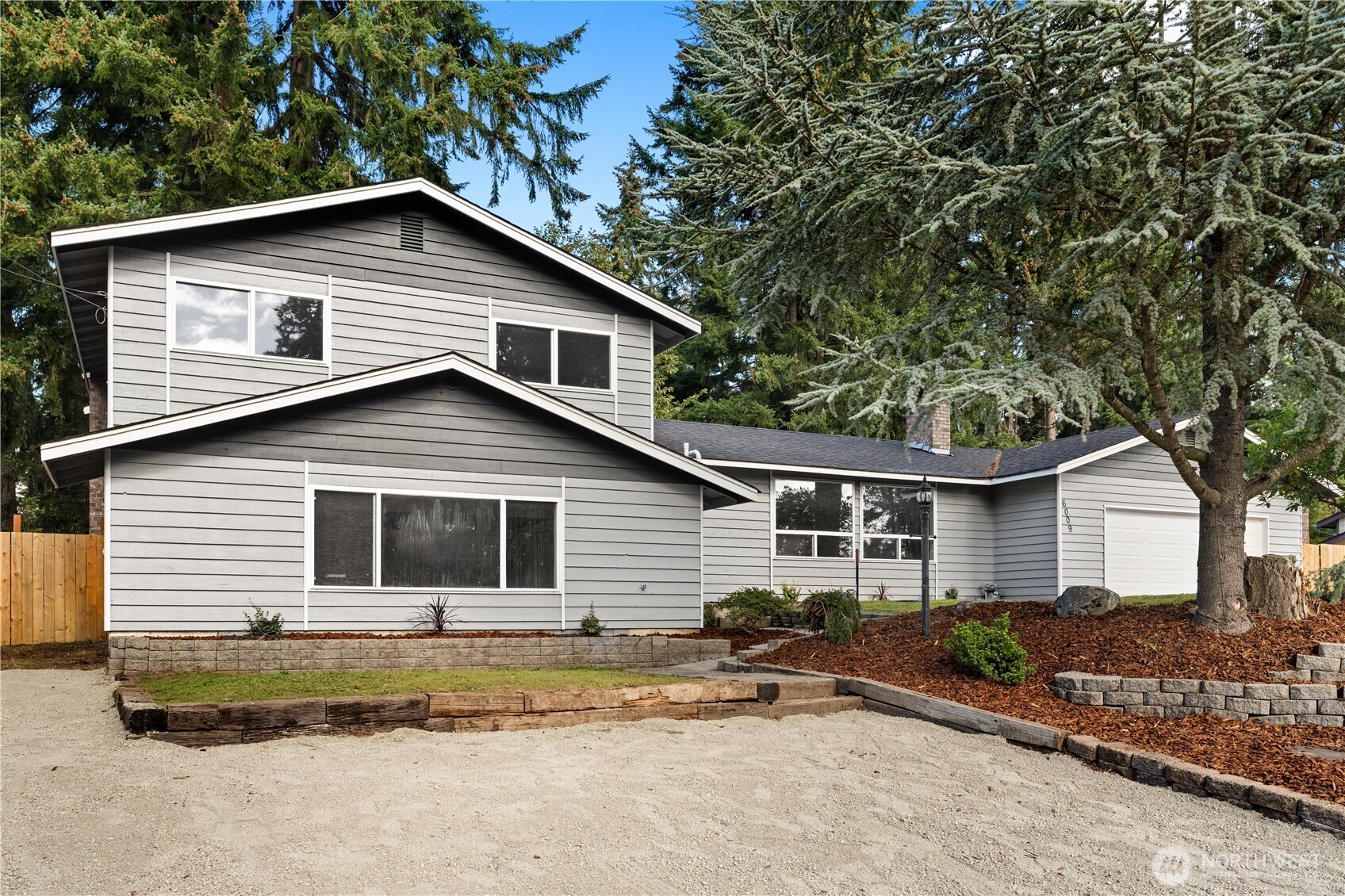 6009 85th Street Property Photo 1