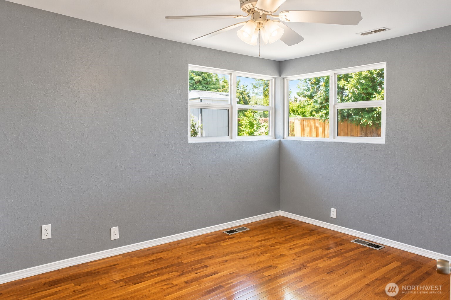 9405 Prospect Street Property Photo 19