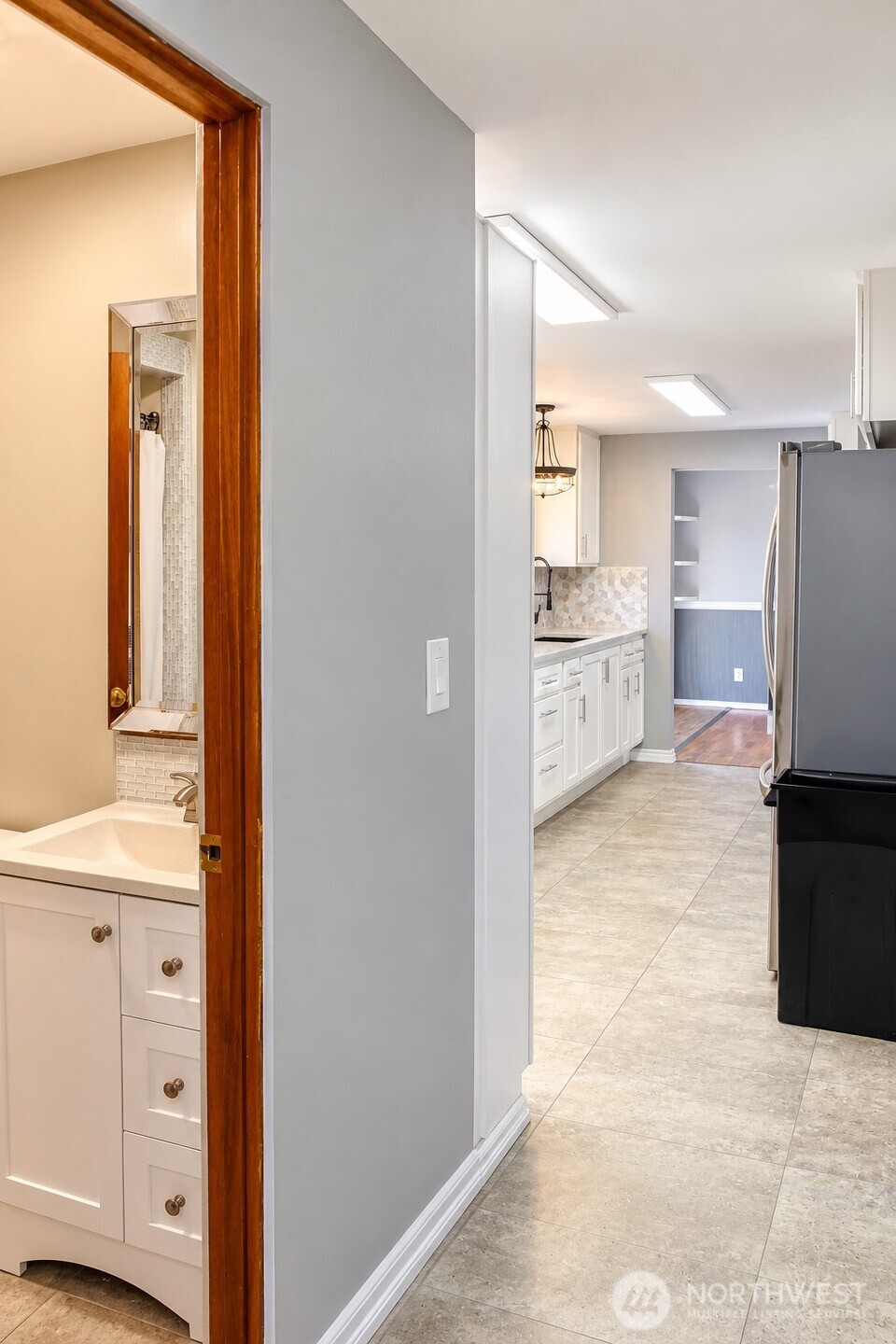 9405 Prospect Street Property Photo 25