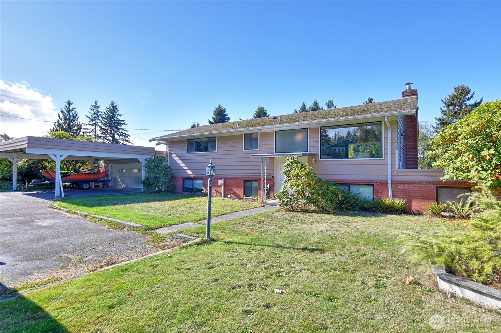 7317 24th Street Wa Property Photo 2