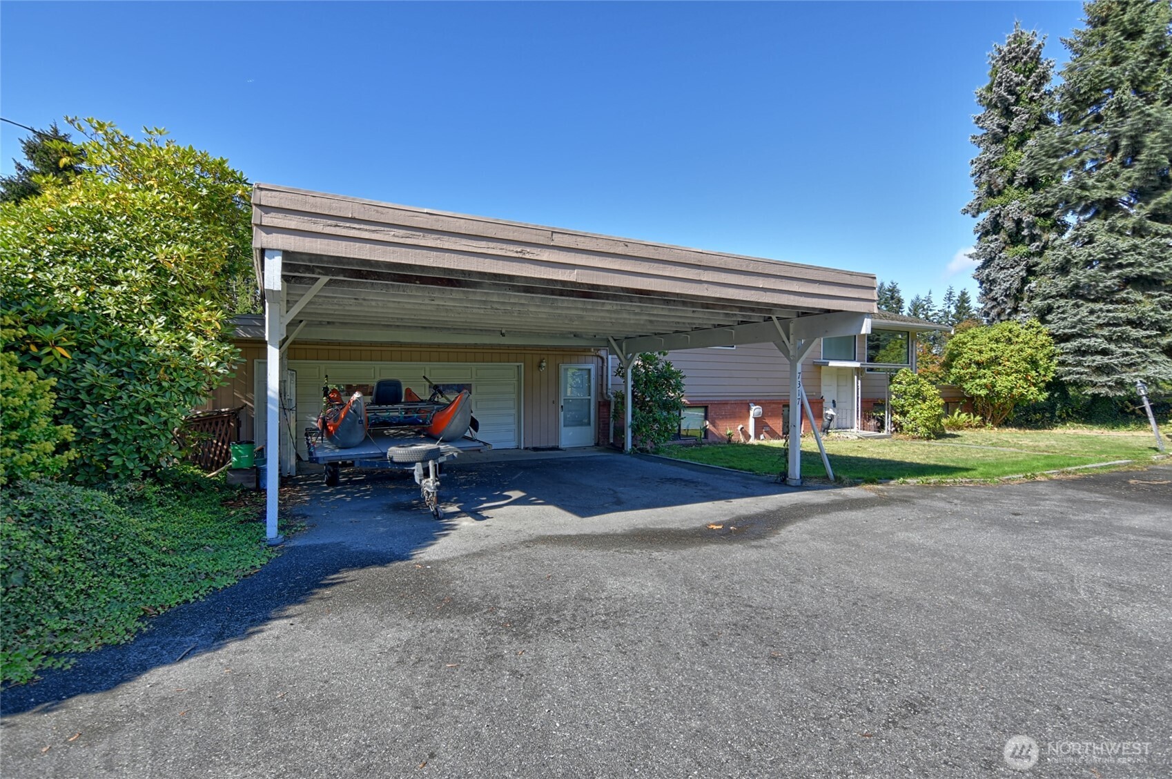 7317 24th Street Wa Property Photo 3