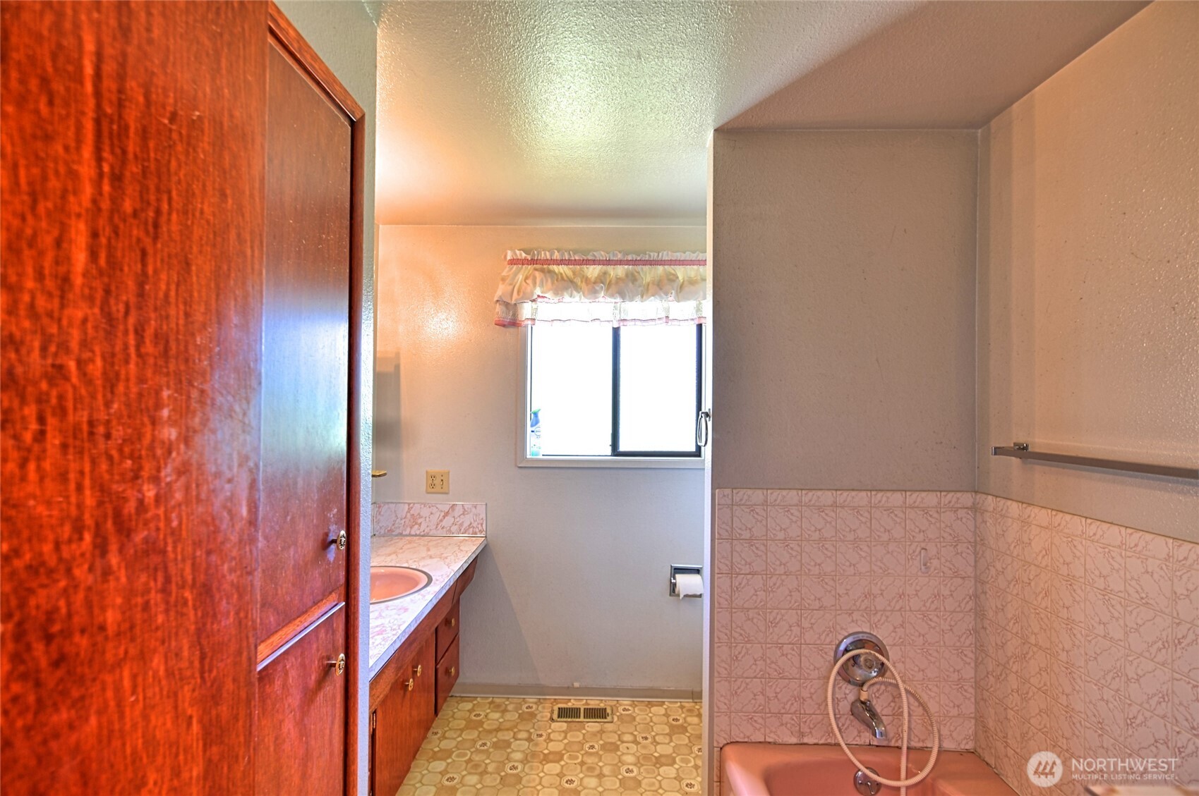 7317 24th Street Wa Property Photo 16