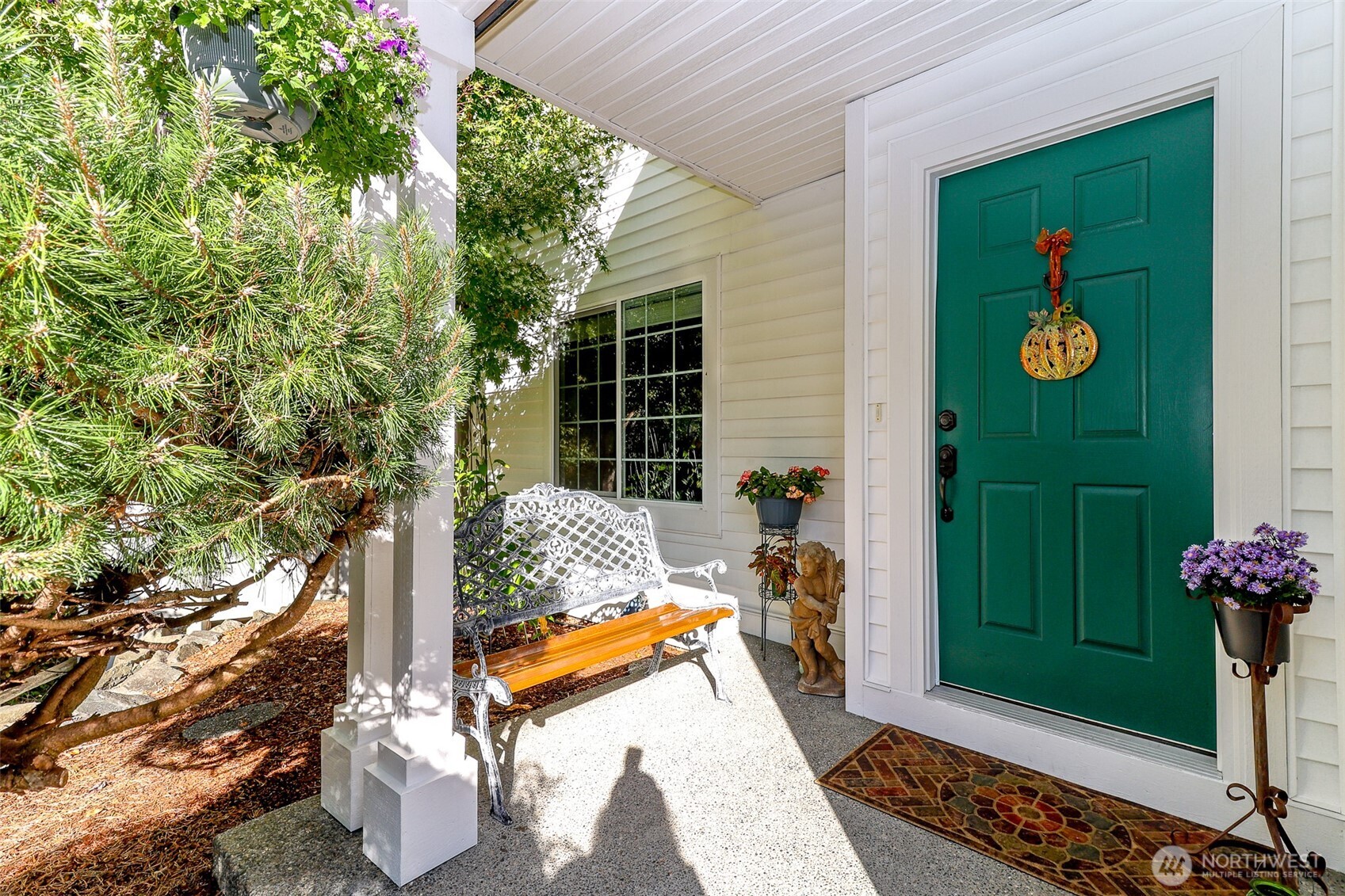 2309 28th Court Property Photo 4