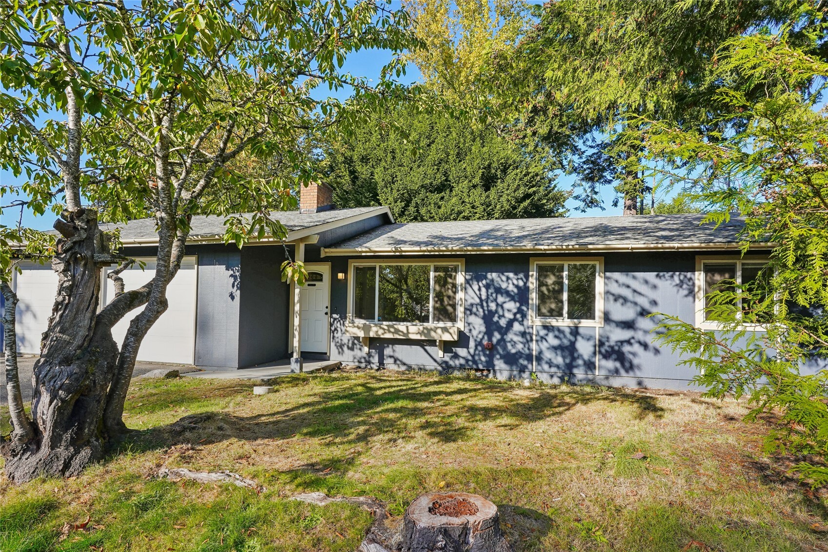 1919 67th Place Property Photo 1