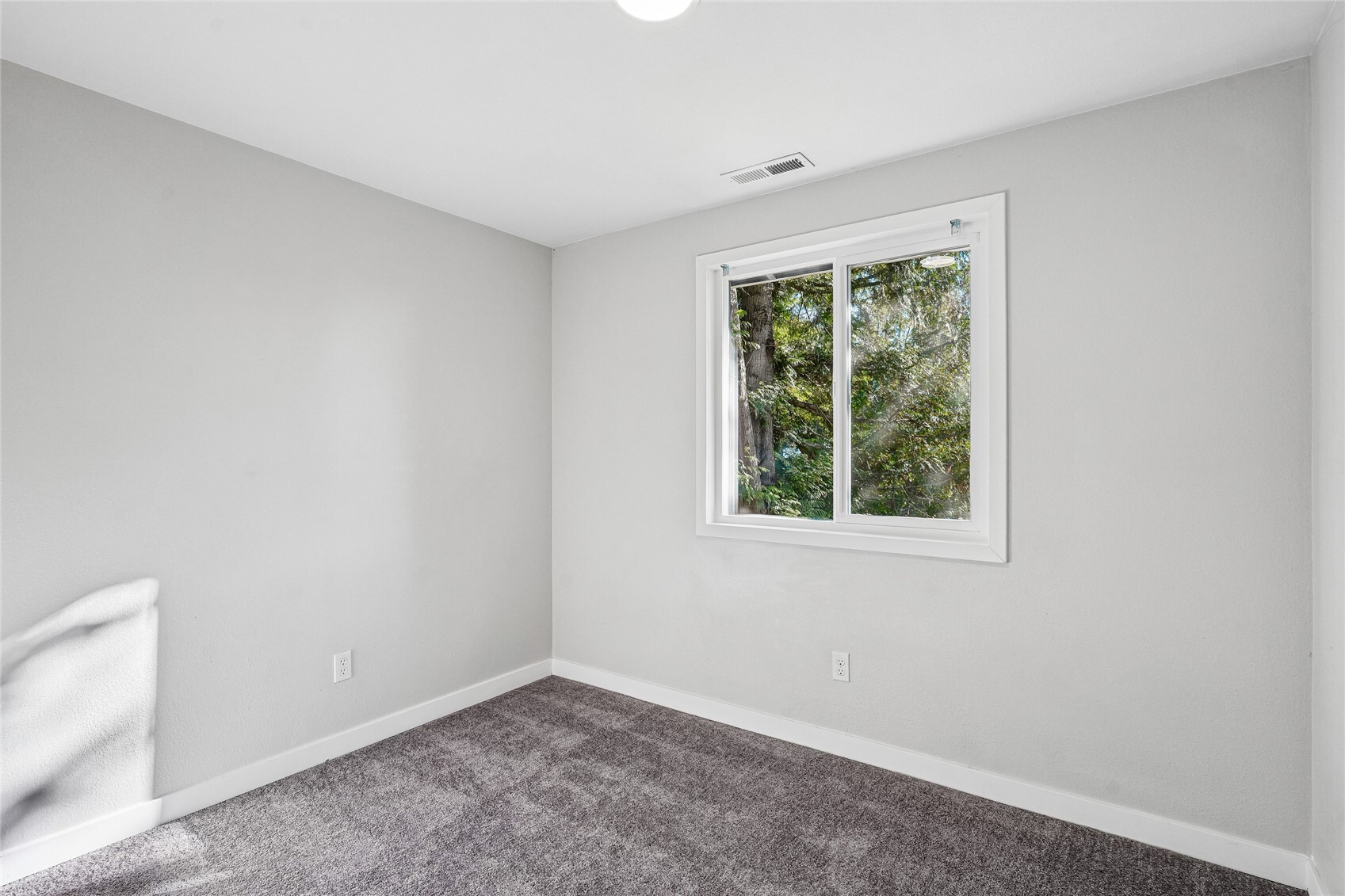 1919 67th Place Property Photo 24