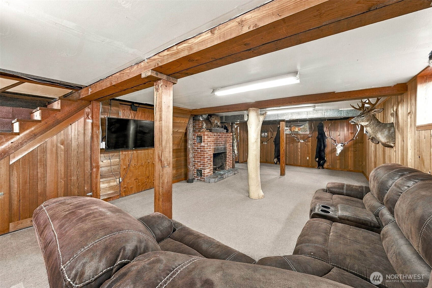 300 Standford Avenue Property Photo 19