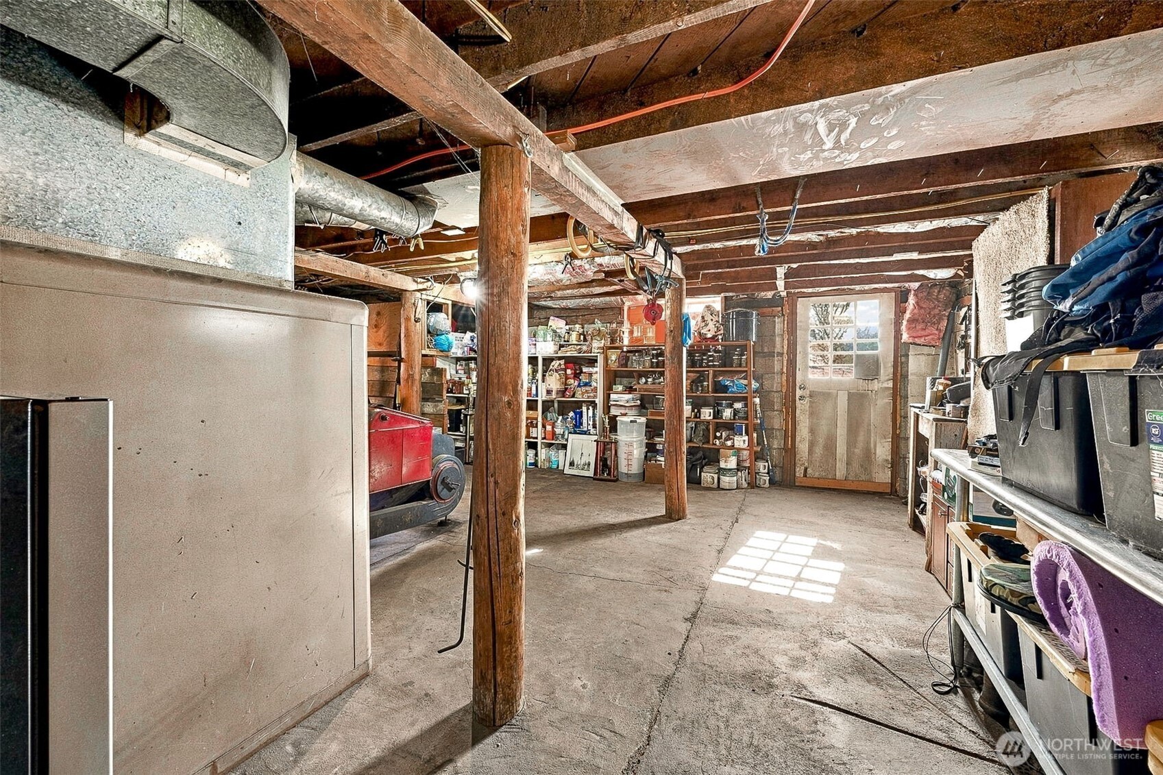 300 Standford Avenue Property Photo 20