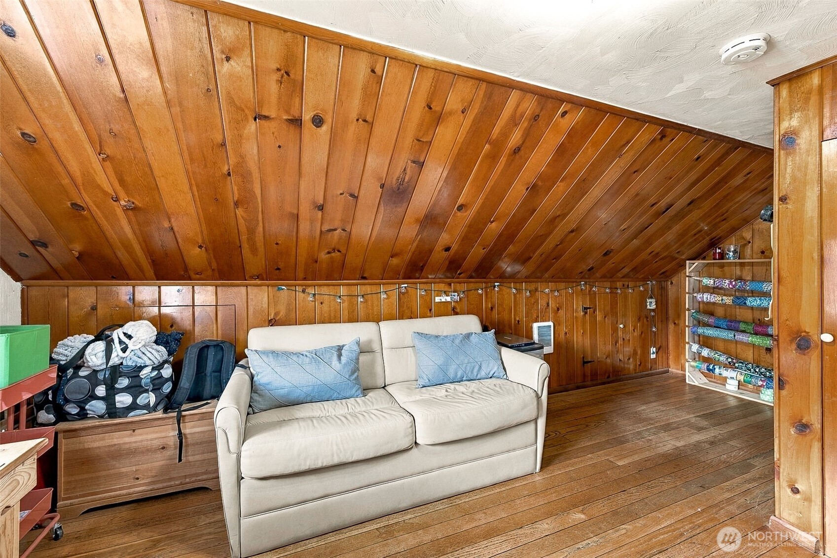 300 Standford Avenue Property Photo 24