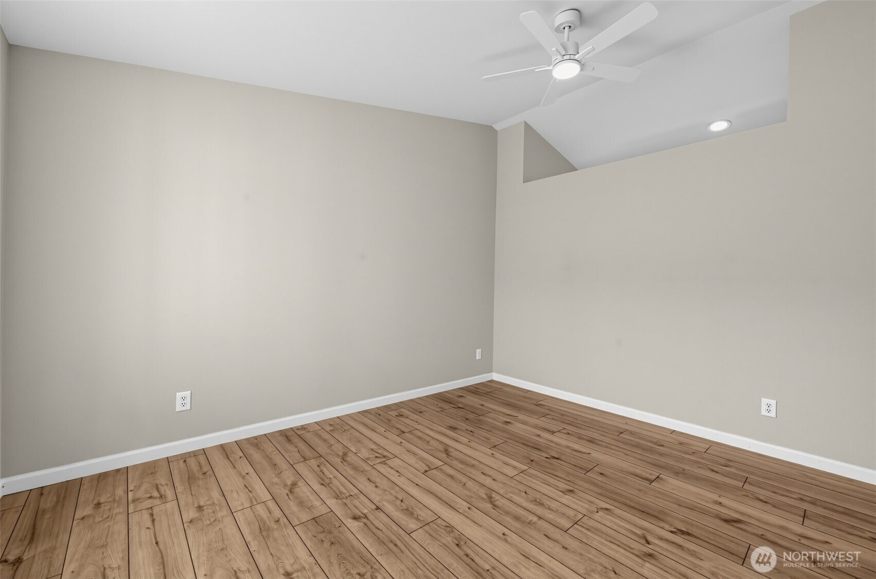 225 Brittany Street Property Photo 8